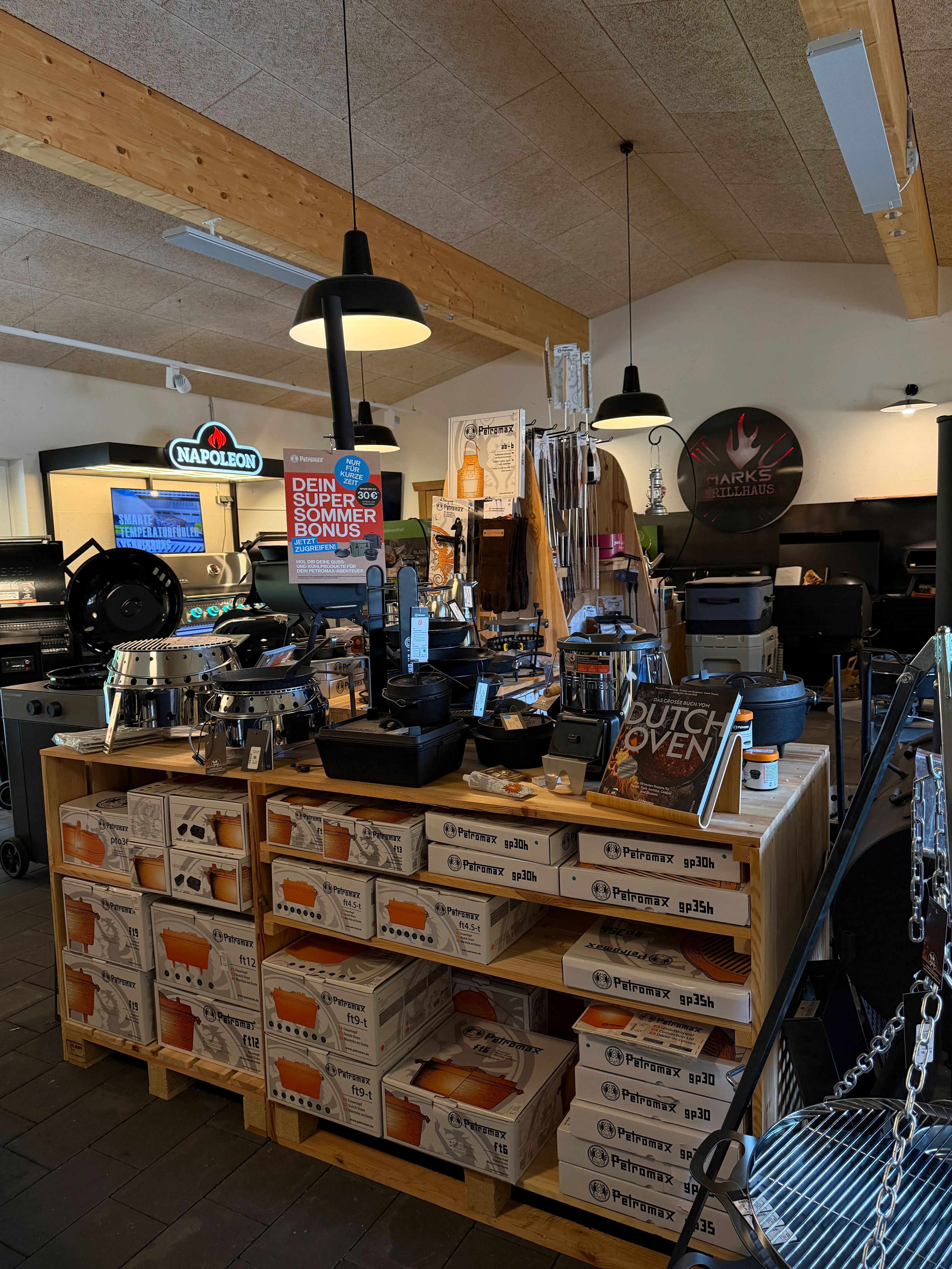 Showroom Marks Grillhaus – Zubehör